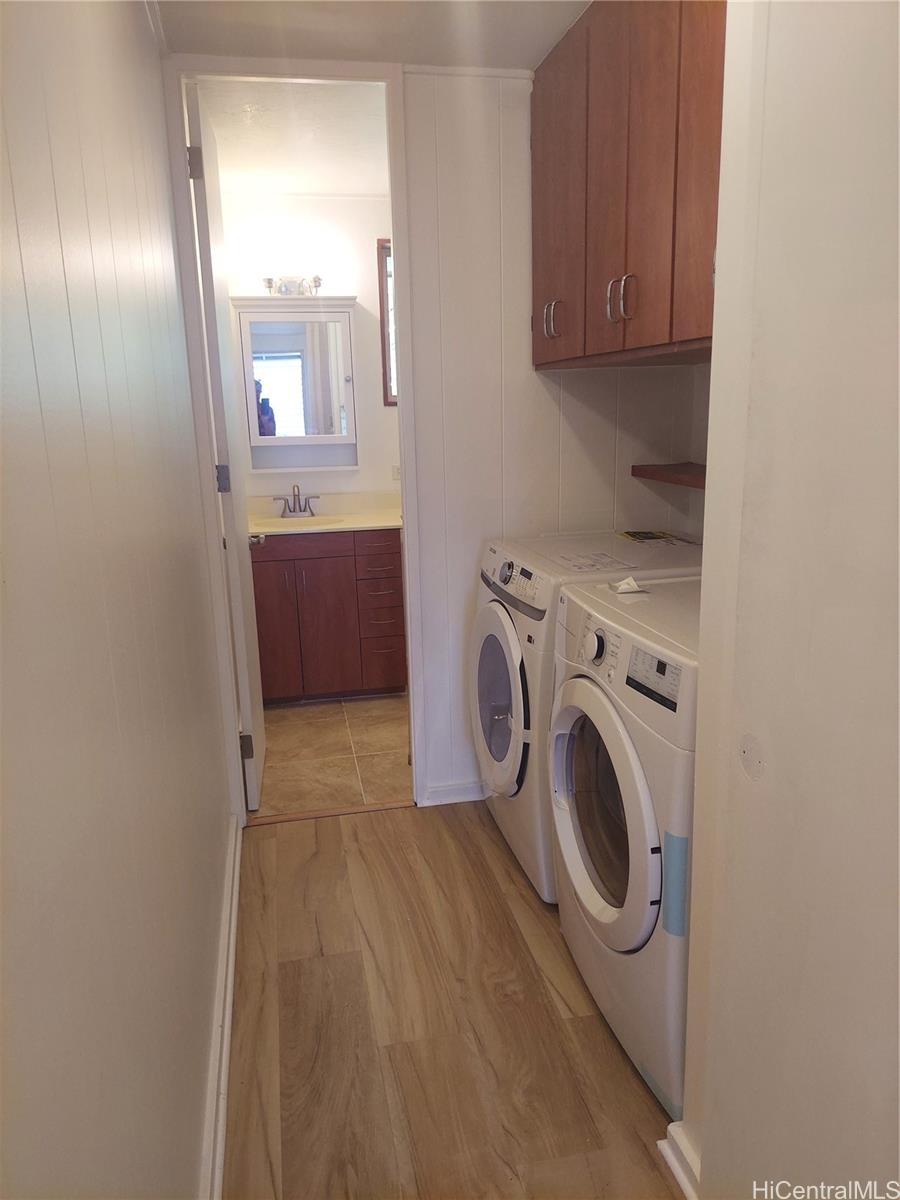 Photo 8 of 25
