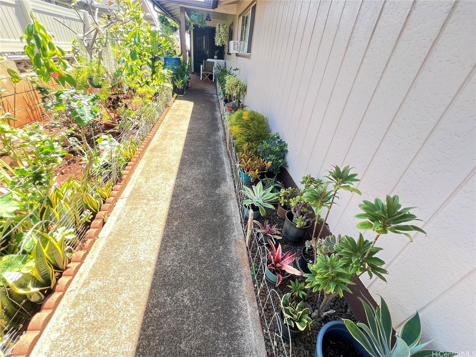 Photo 15 of 25