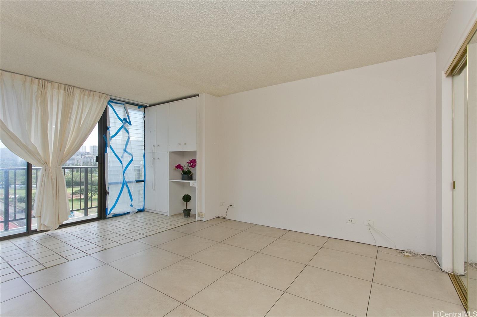 2444 Hihiwai Street  Unit 804