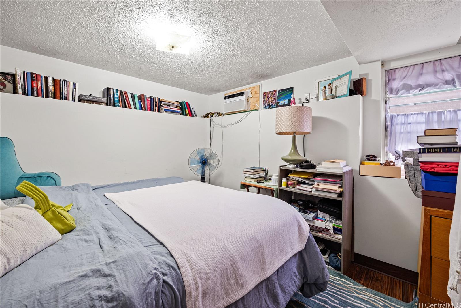 Photo 15 of 23