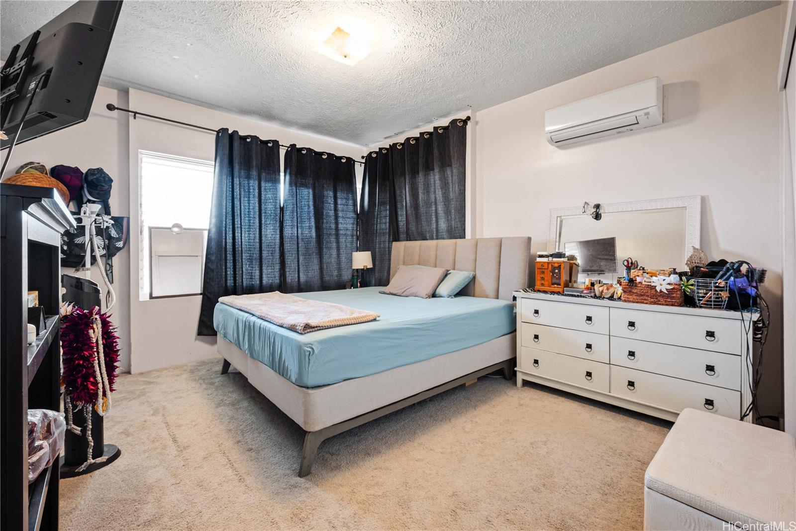 Photo 8 of 23
