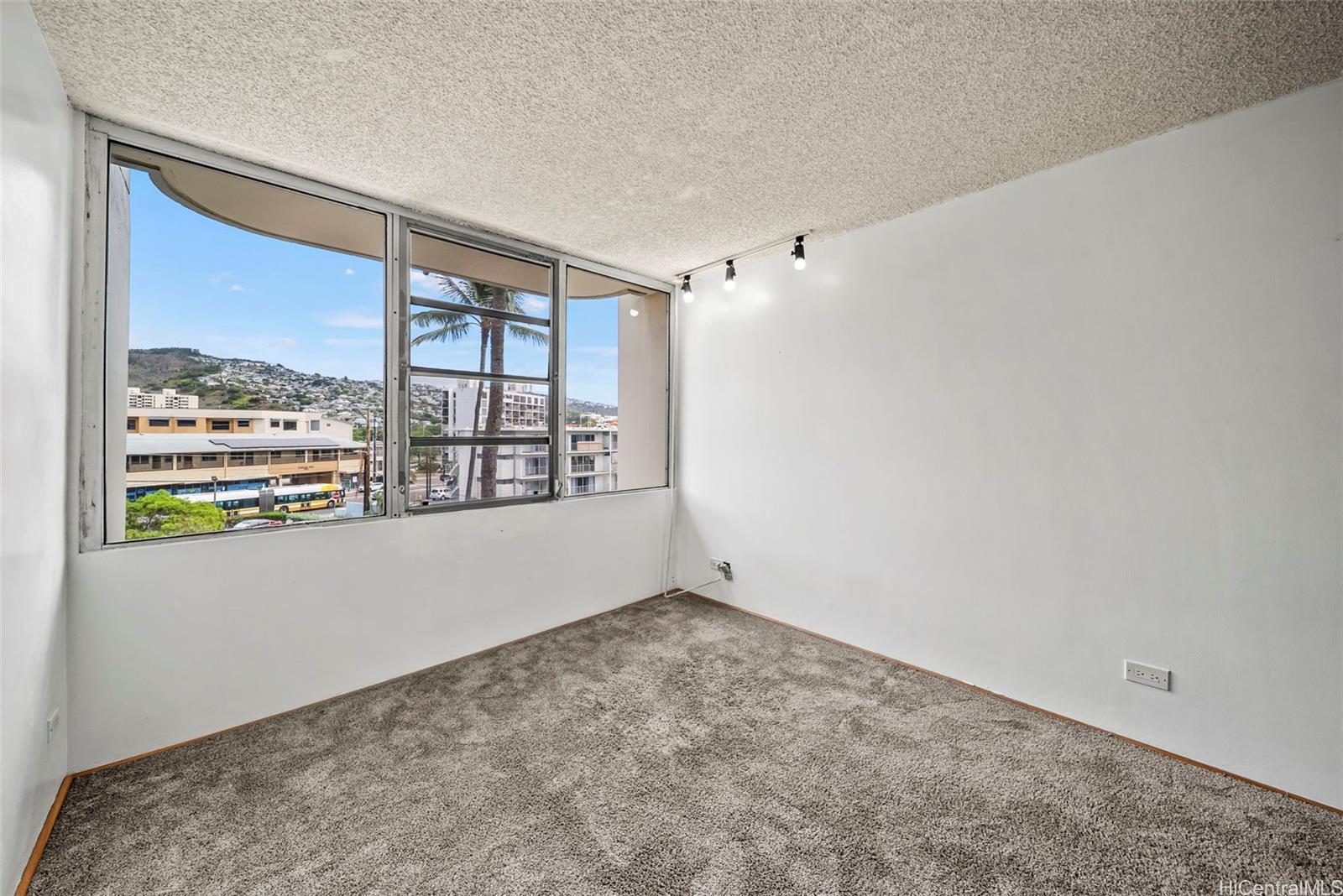 2825 South King Street  Unit 403