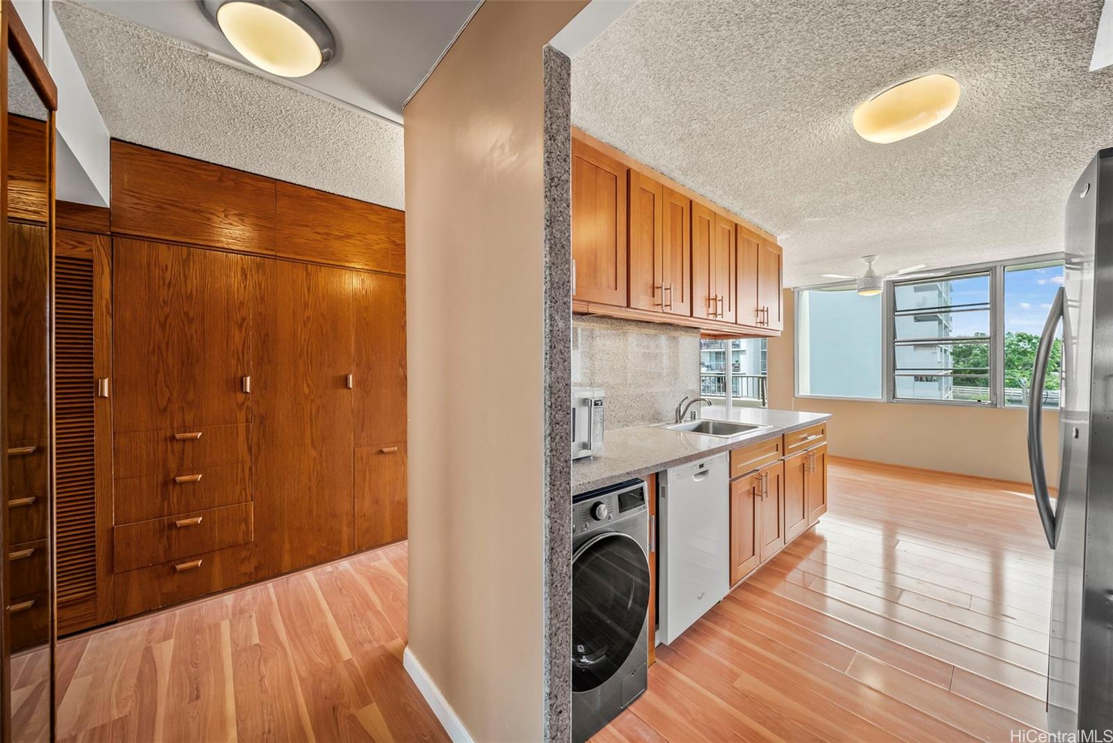2825 South King Street  Unit 403