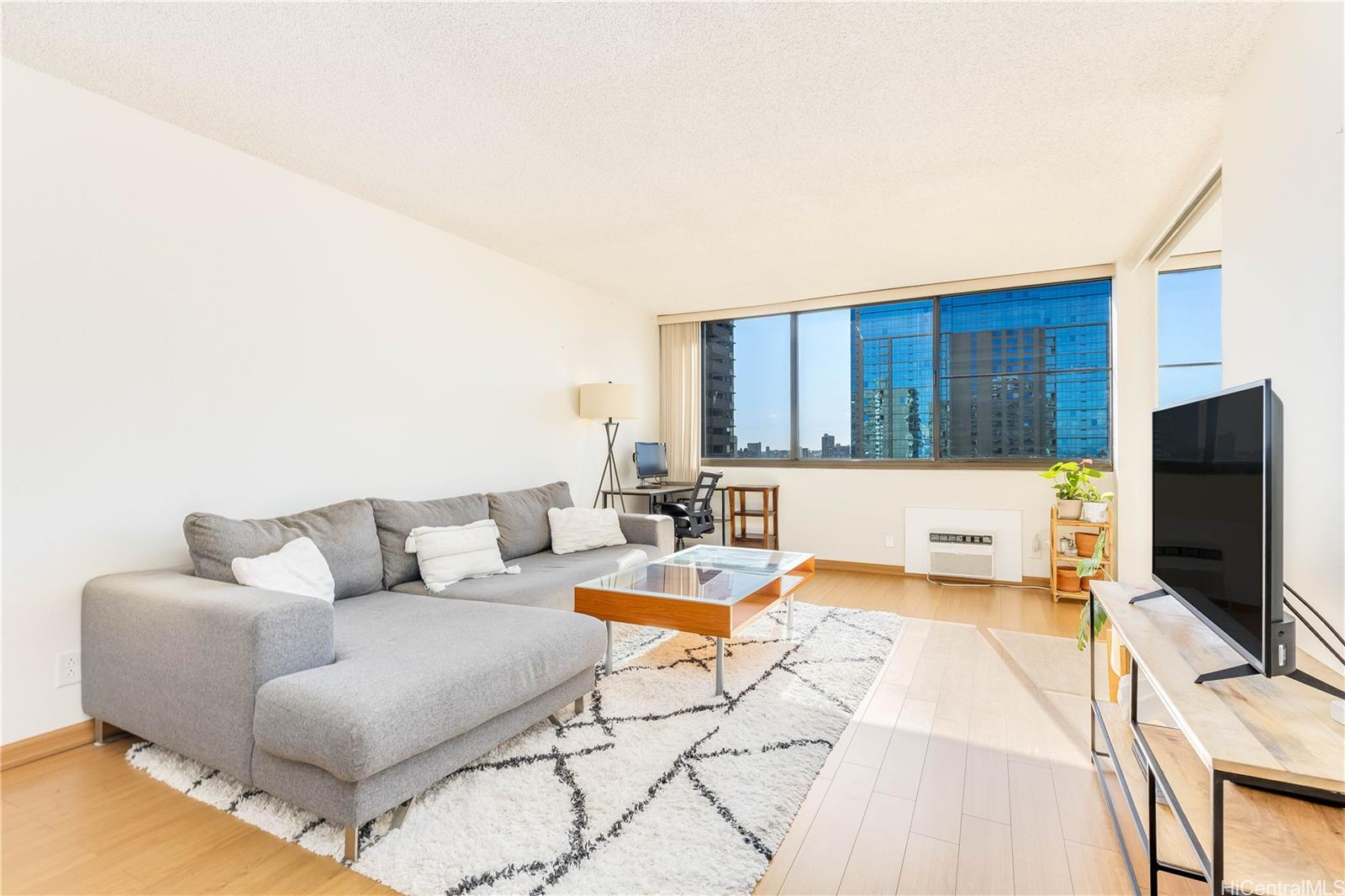 1255 Nuuanu Avenue E2107