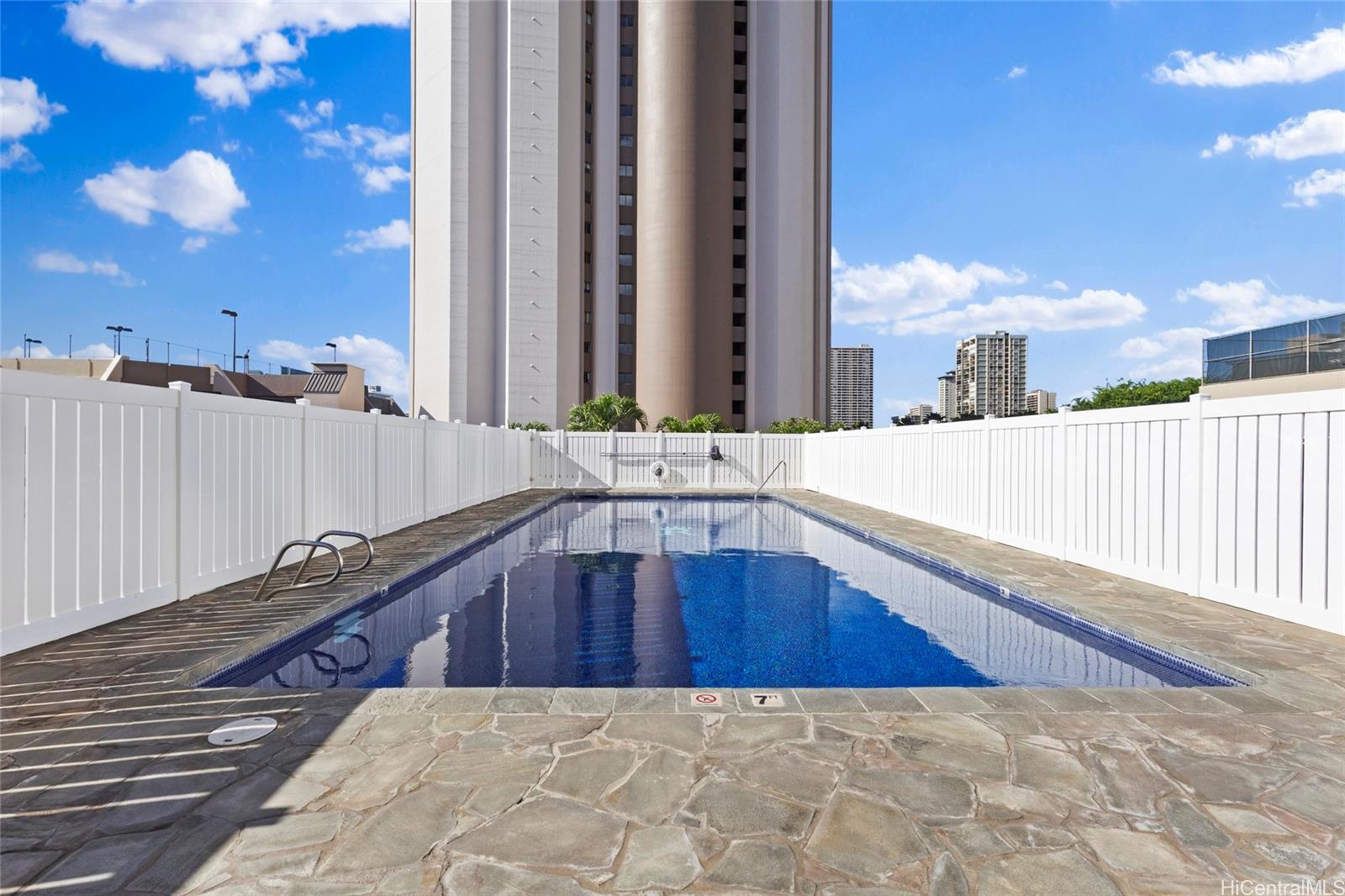 2525 Date Street  Unit 3203