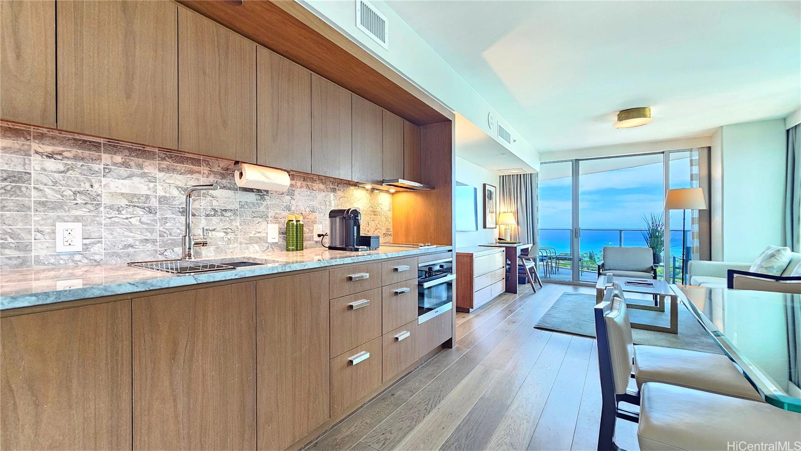 2139 Kuhio Avenue 2401