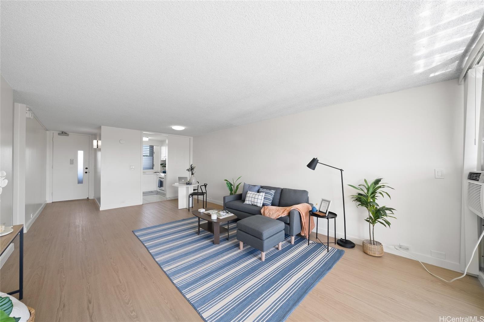 1212 Punahou Street 1502