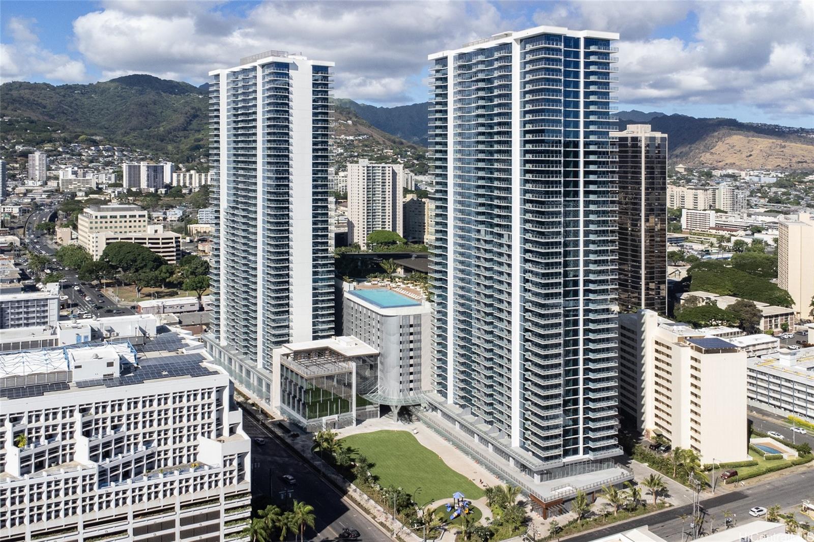 1515 Liona Street  Unit 2618