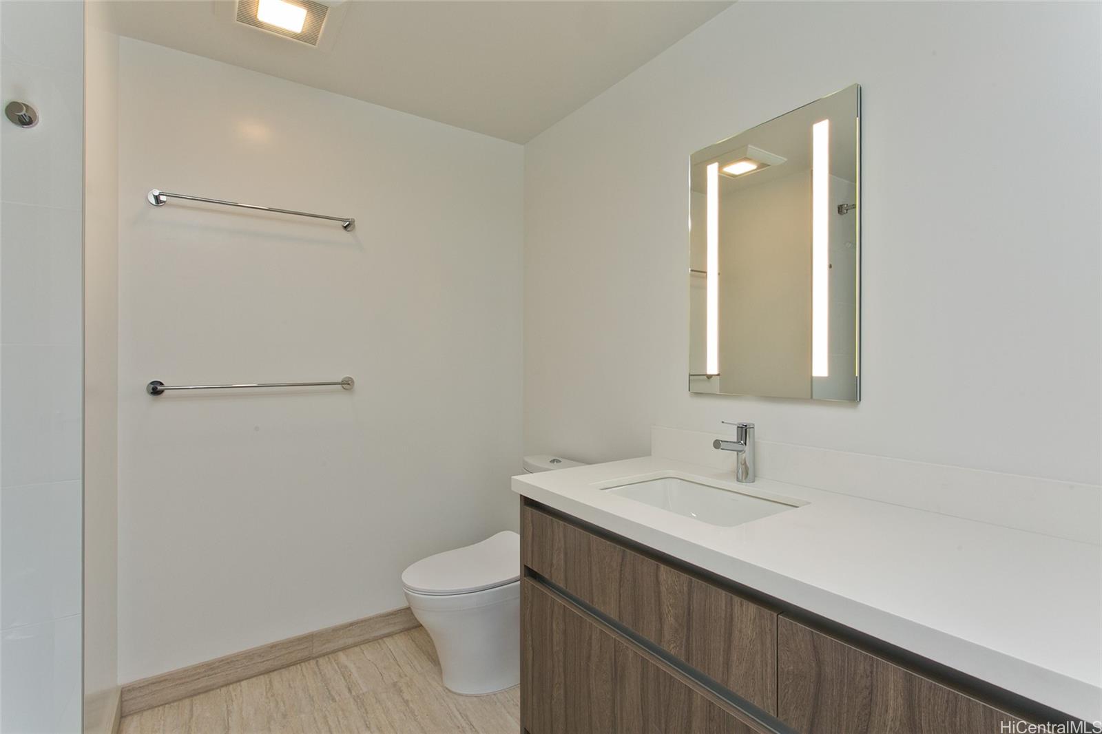 1515 Liona Street  Unit 2618