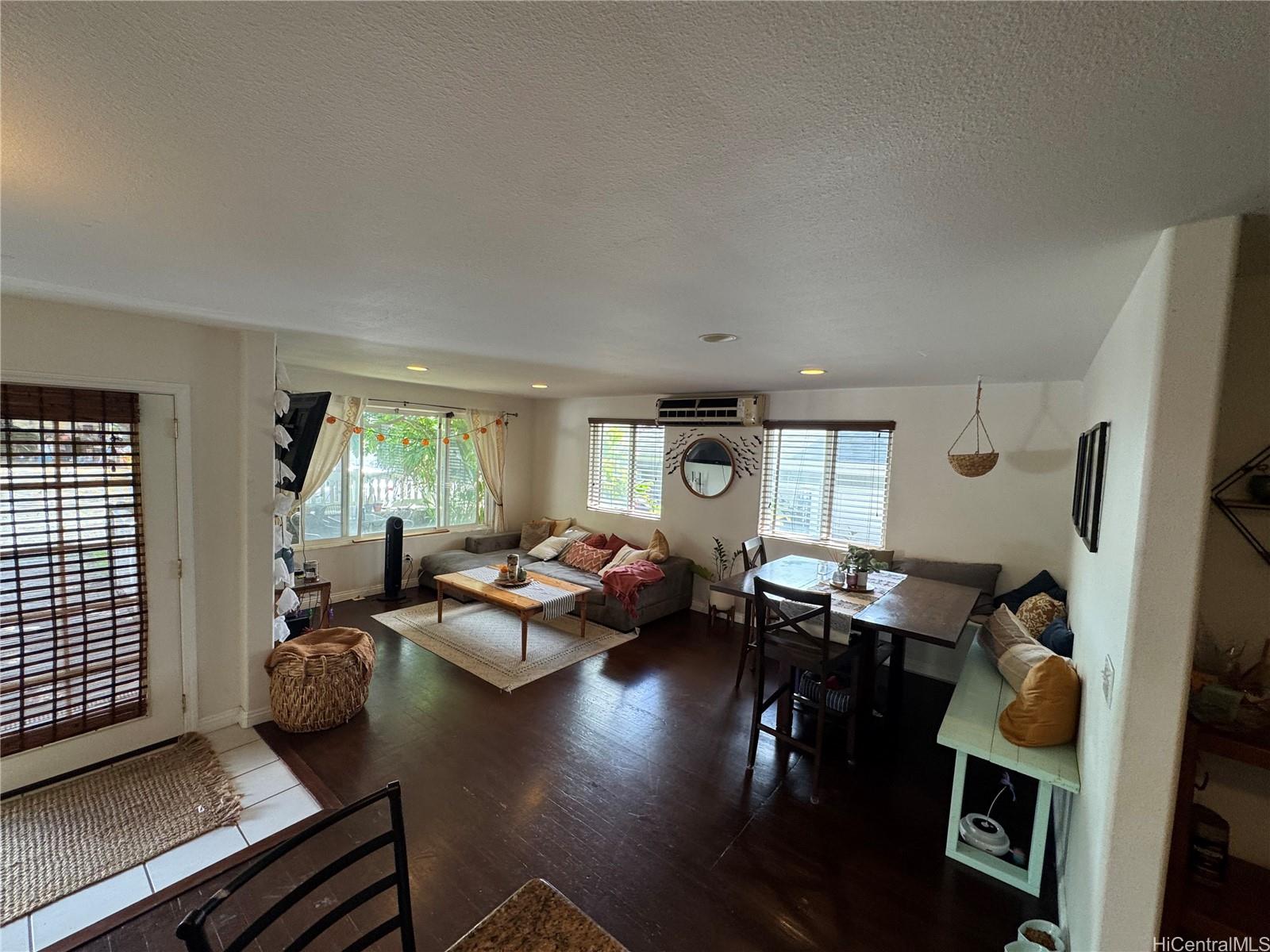 1541 Palolo Avenue  Unit A