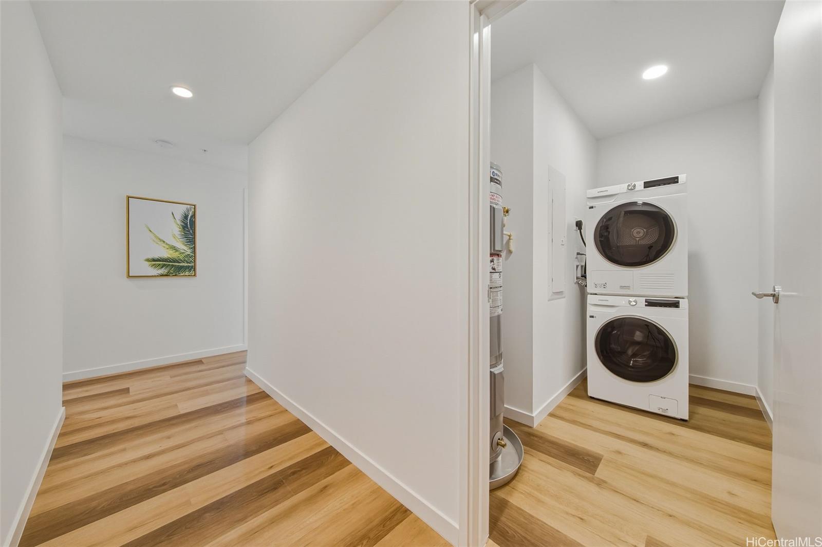 1500 Rycroft Street  Unit 1712R