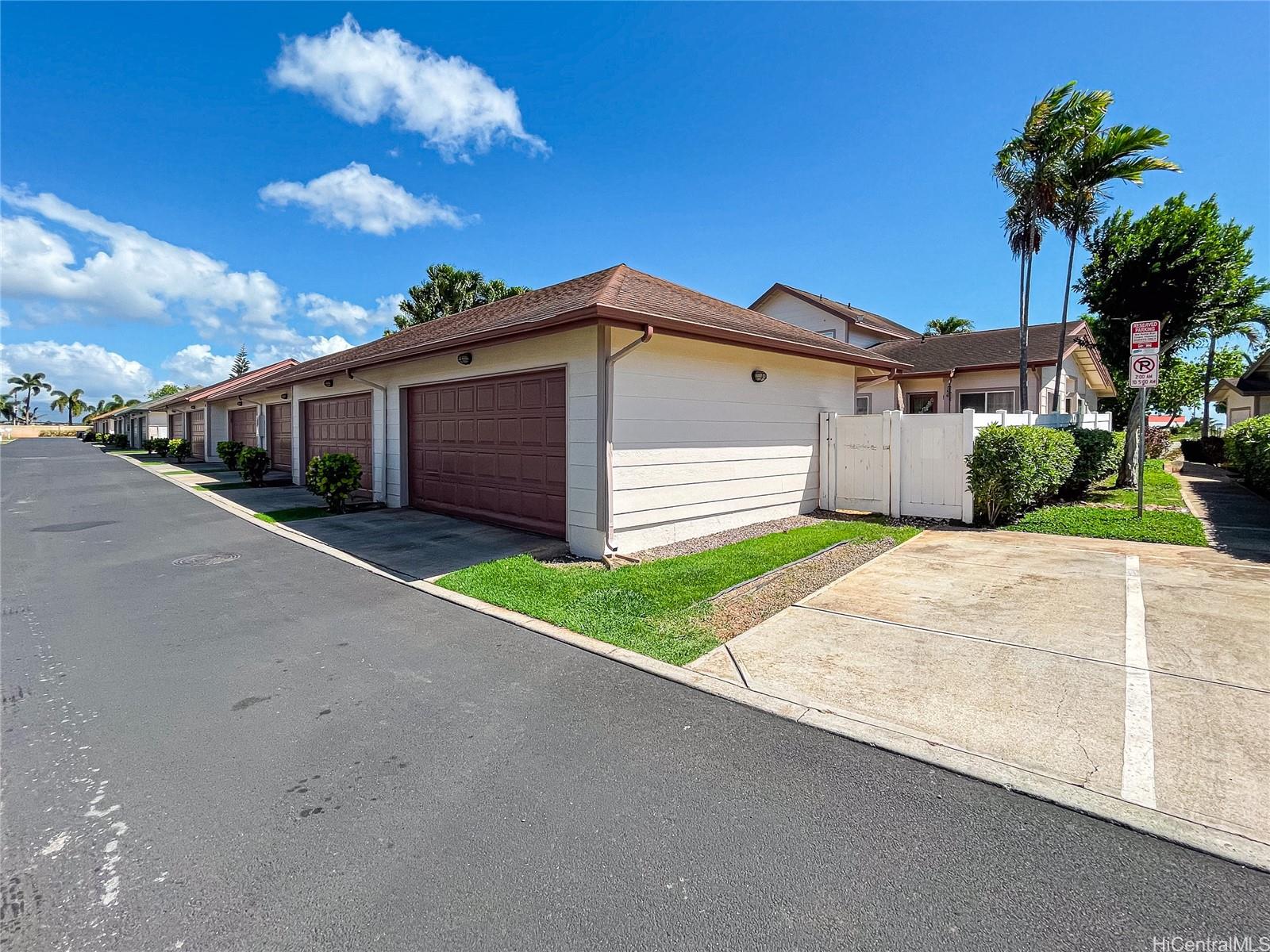 91-1026 Kaimalie Street  Unit Q2