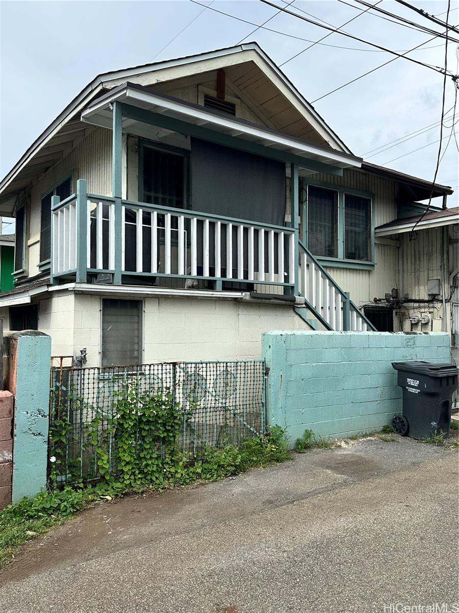 Photo 10 of 24
