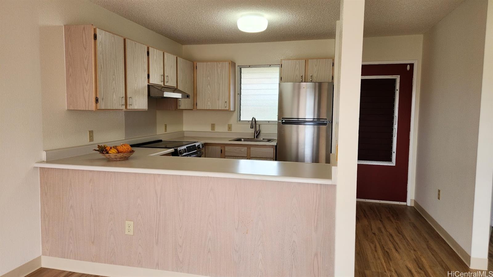 Photo 6 of 15
