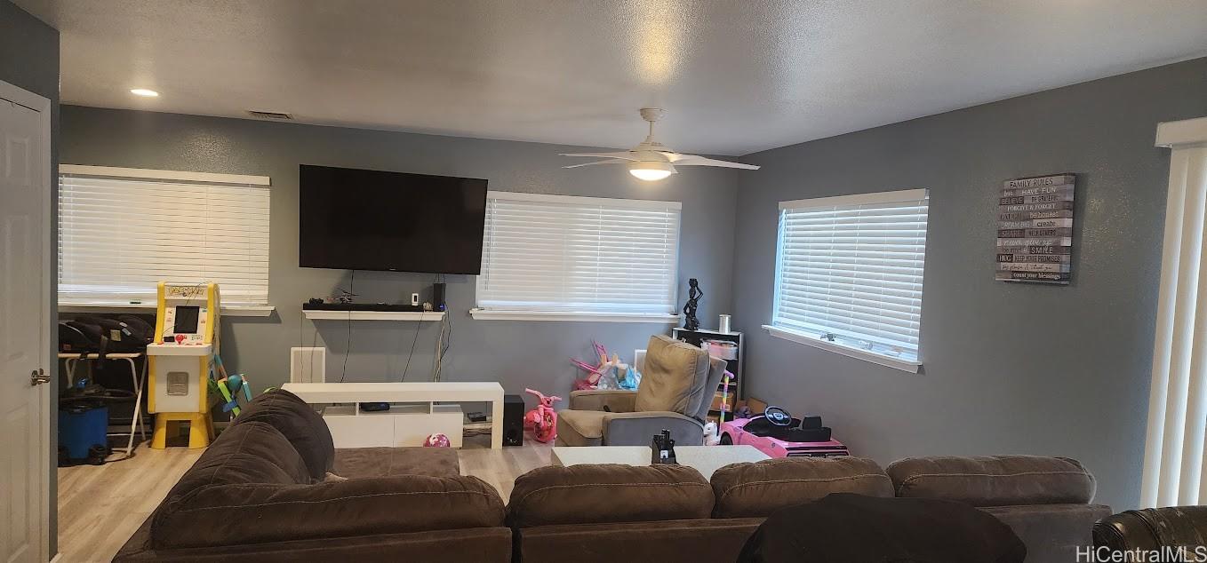 Photo 2 of 22