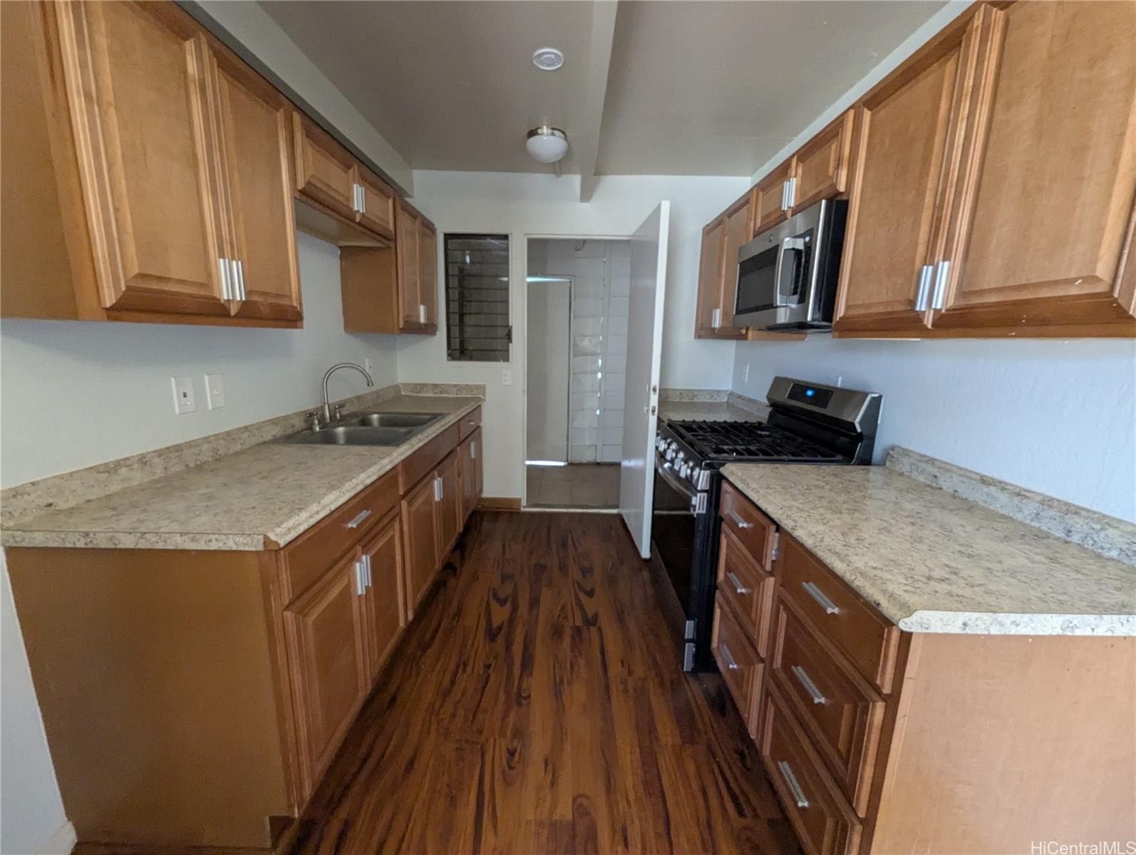 87-2131 Helelua Place 8