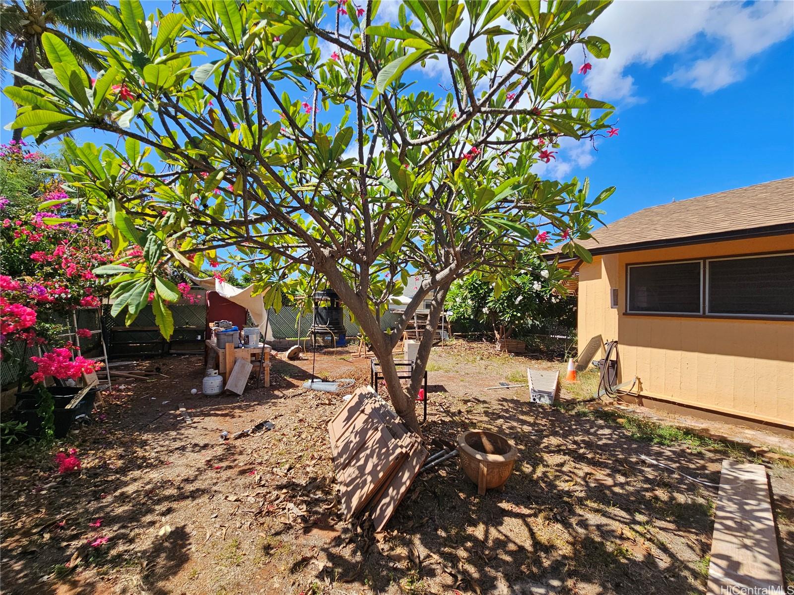 91-30 Pohakupuna Place
