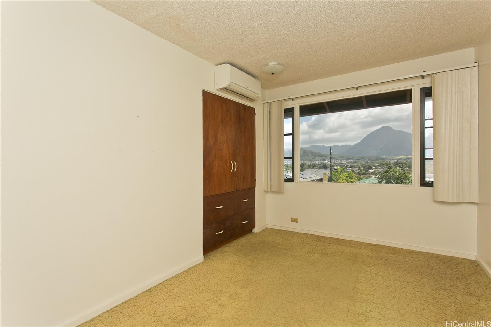 Photo 15 of 25