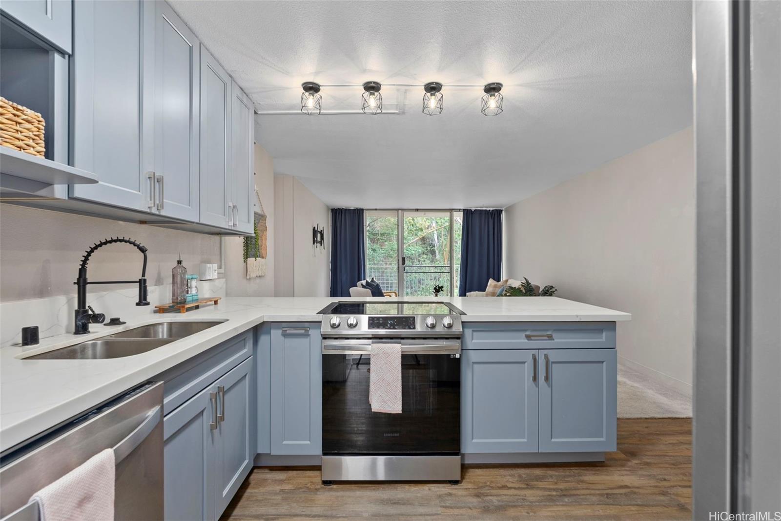 95-2039 Waikalani Place  Unit C202