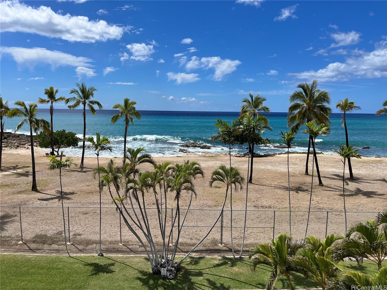85-175 Farrington Highway B421