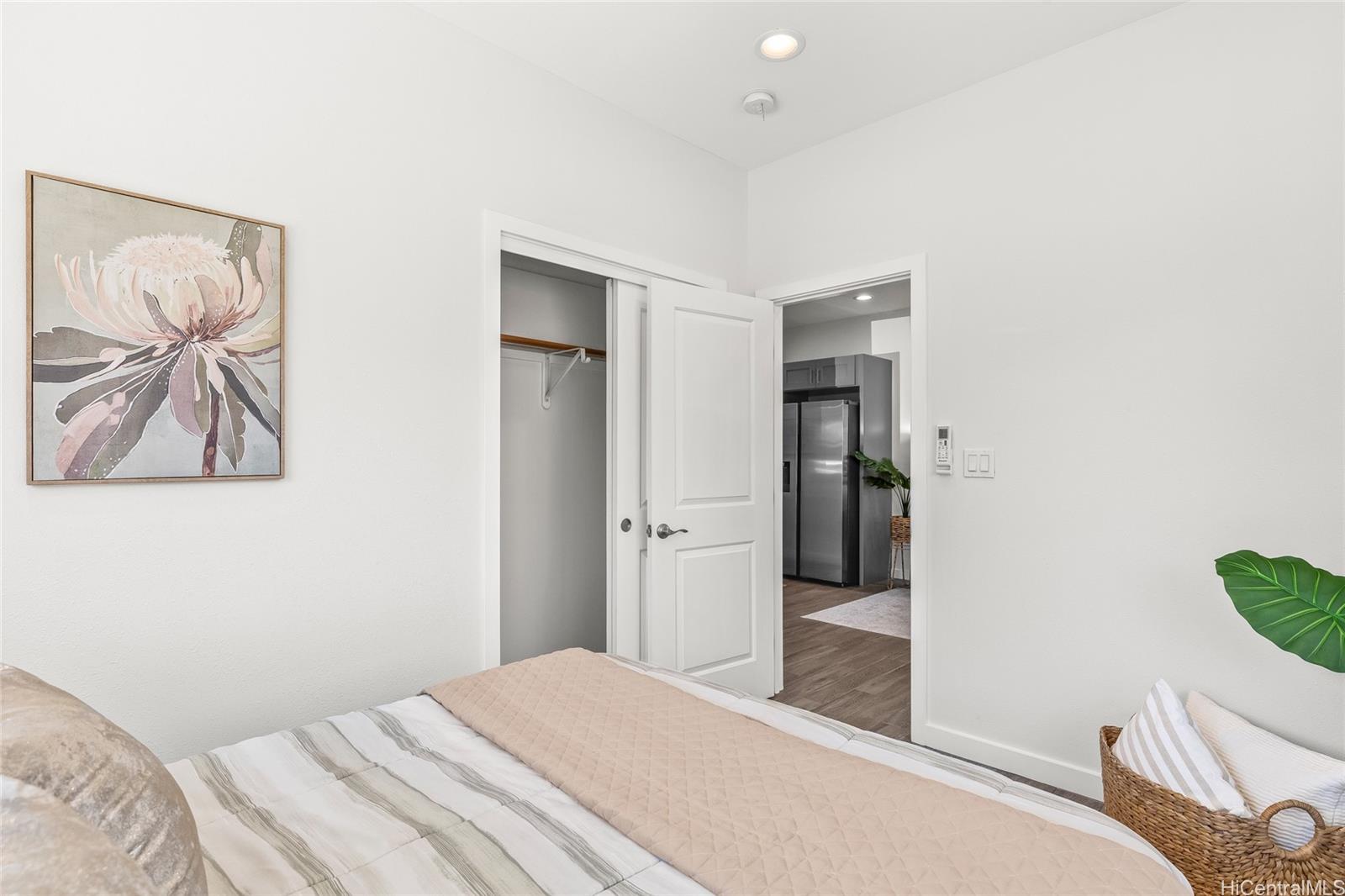 642 N Vineyard Boulevard  Unit E