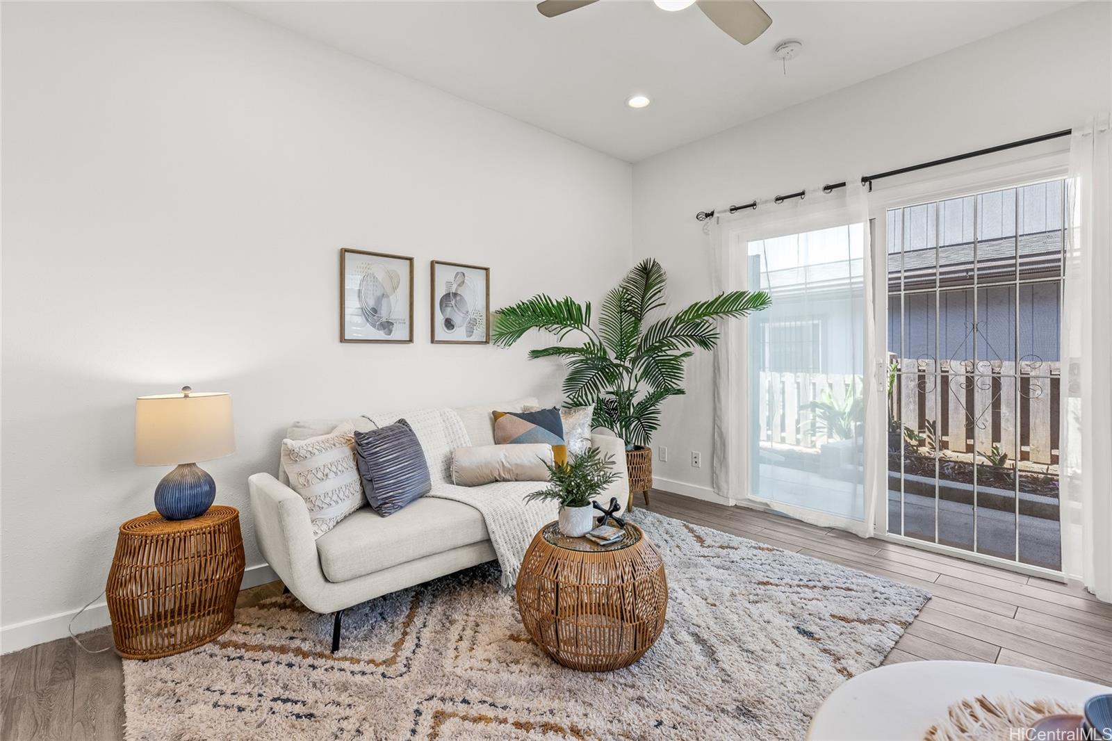 642 N Vineyard Boulevard  Unit E