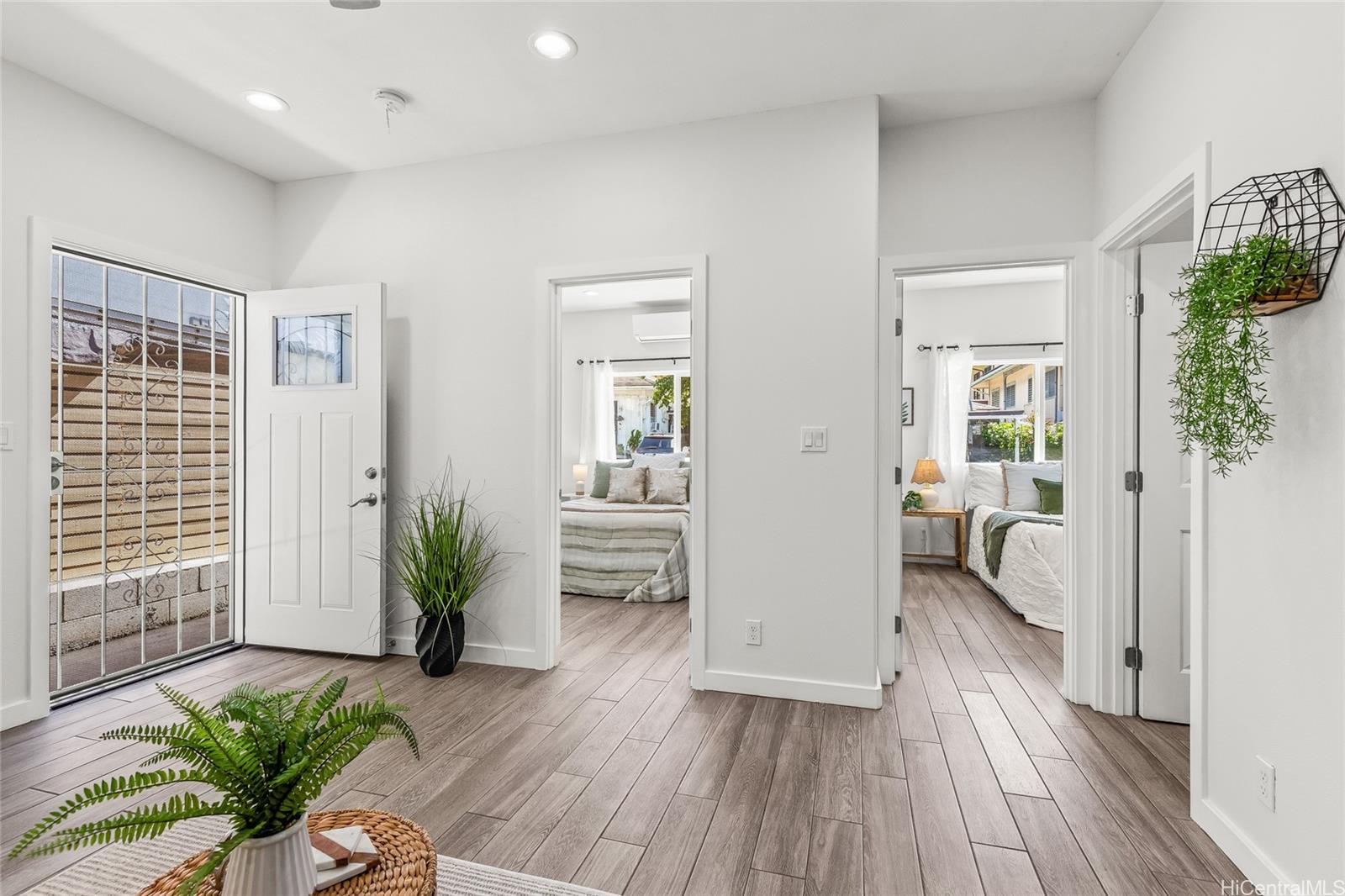 642 N Vineyard Boulevard  Unit E