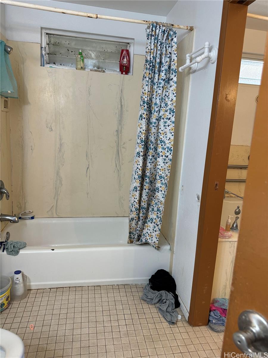 Photo 19 of 21