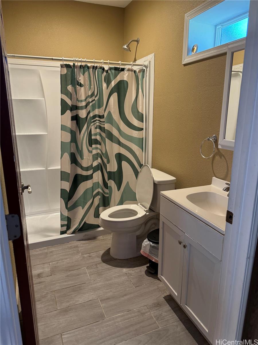 Photo 9 of 21