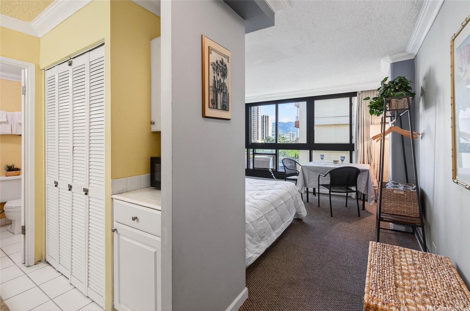 134 Kapahulu Avenue  Unit 618