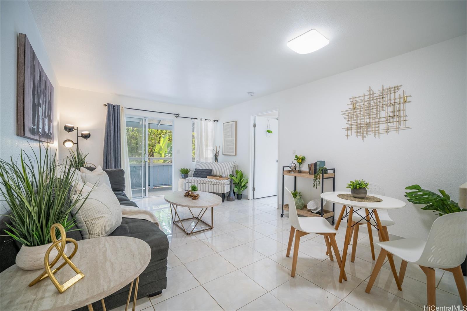 95-802 Wikao Street R206