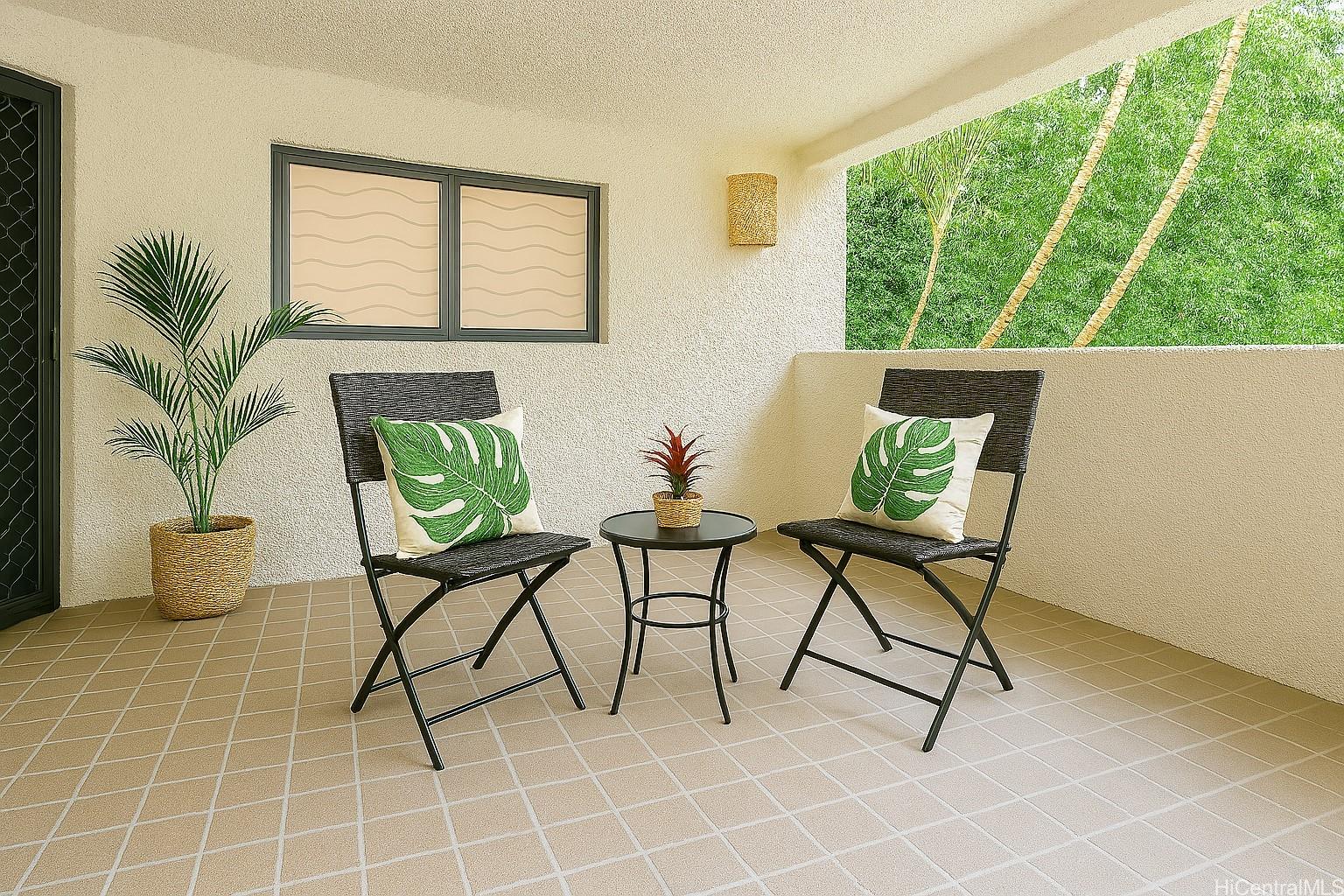 Photo 6 of 25