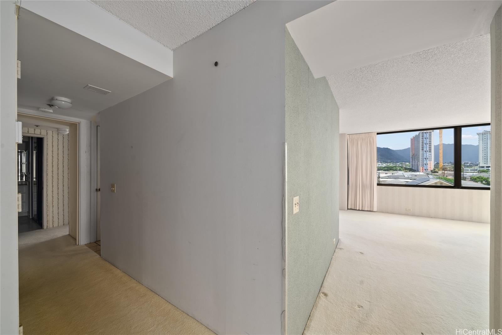 2232 Kapiolani Boulevard  Unit 404