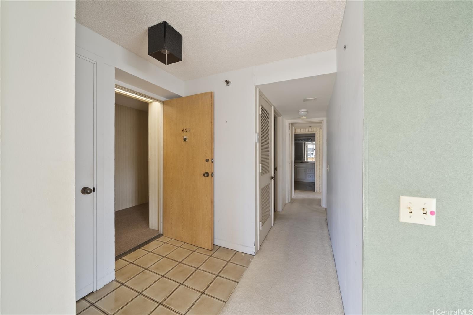 2232 Kapiolani Boulevard  Unit 404