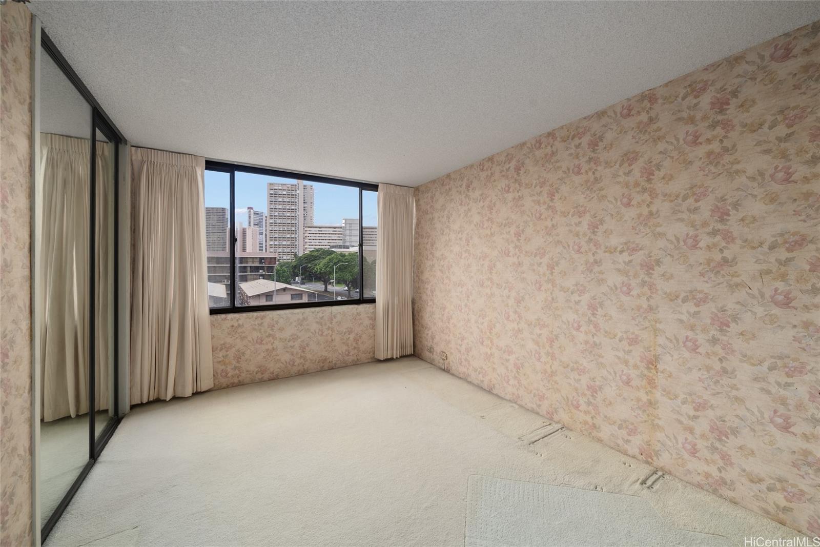 2232 Kapiolani Boulevard  Unit 404