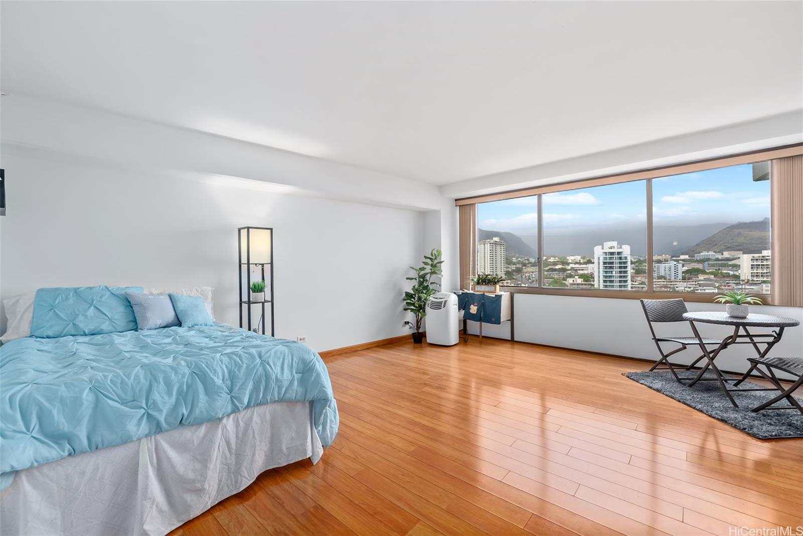 2333 Kapiolani Boulevard 906