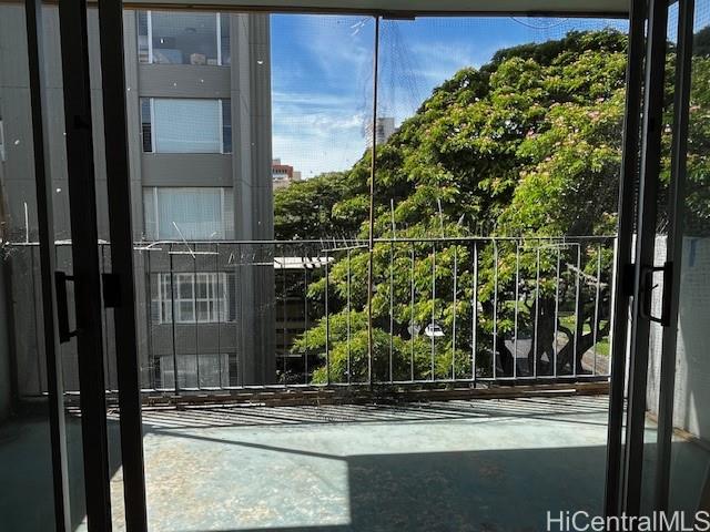 Photo 17 of 21