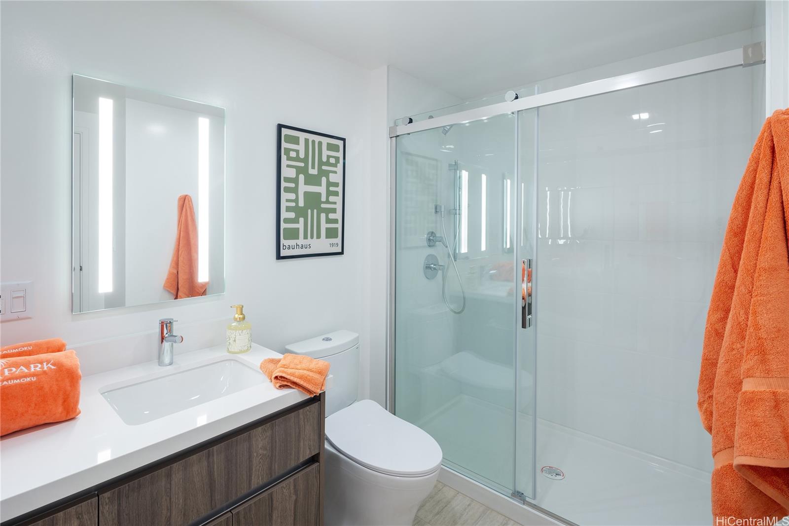 1500 Rycroft Street  Unit 1100R