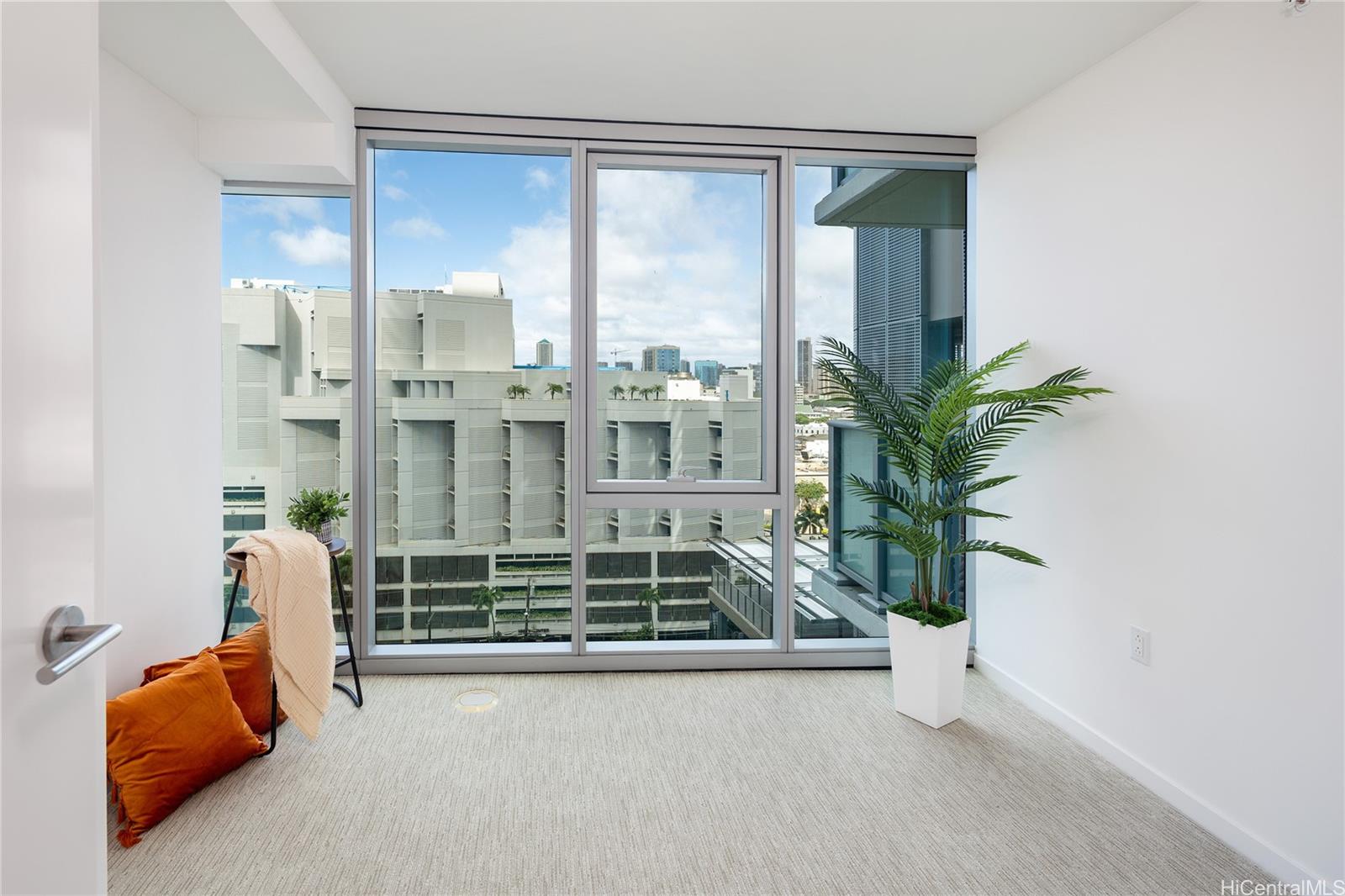 1500 Rycroft Street  Unit 1100R