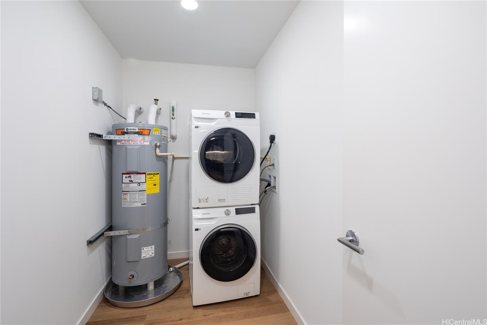 1500 Rycroft Street  Unit 1100R
