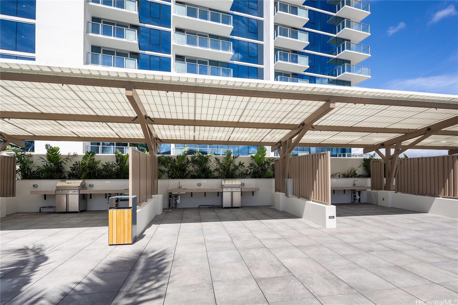1500 Rycroft Street  Unit 1100R
