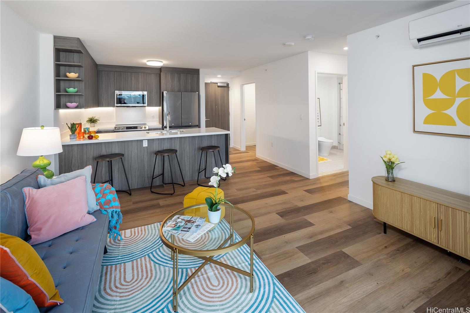 1500 Rycroft Street  Unit 1100R
