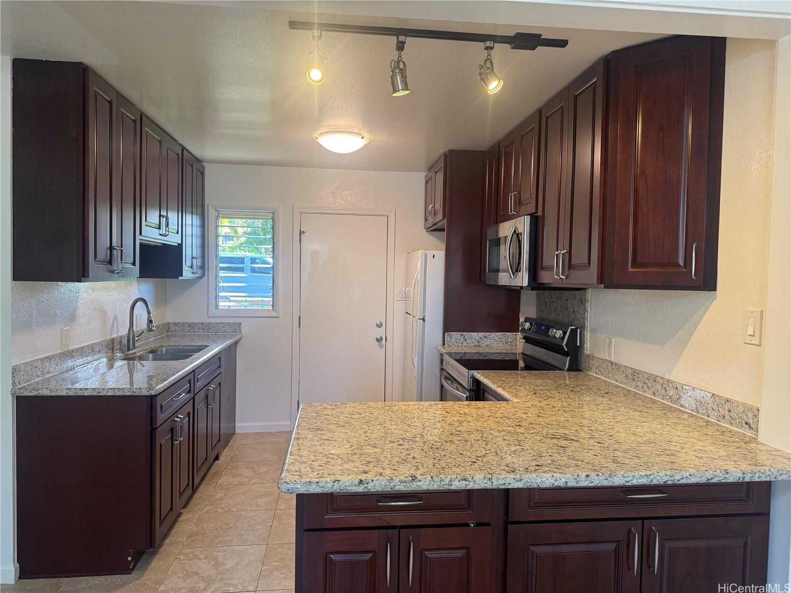 98-1392 Hinu Place 31