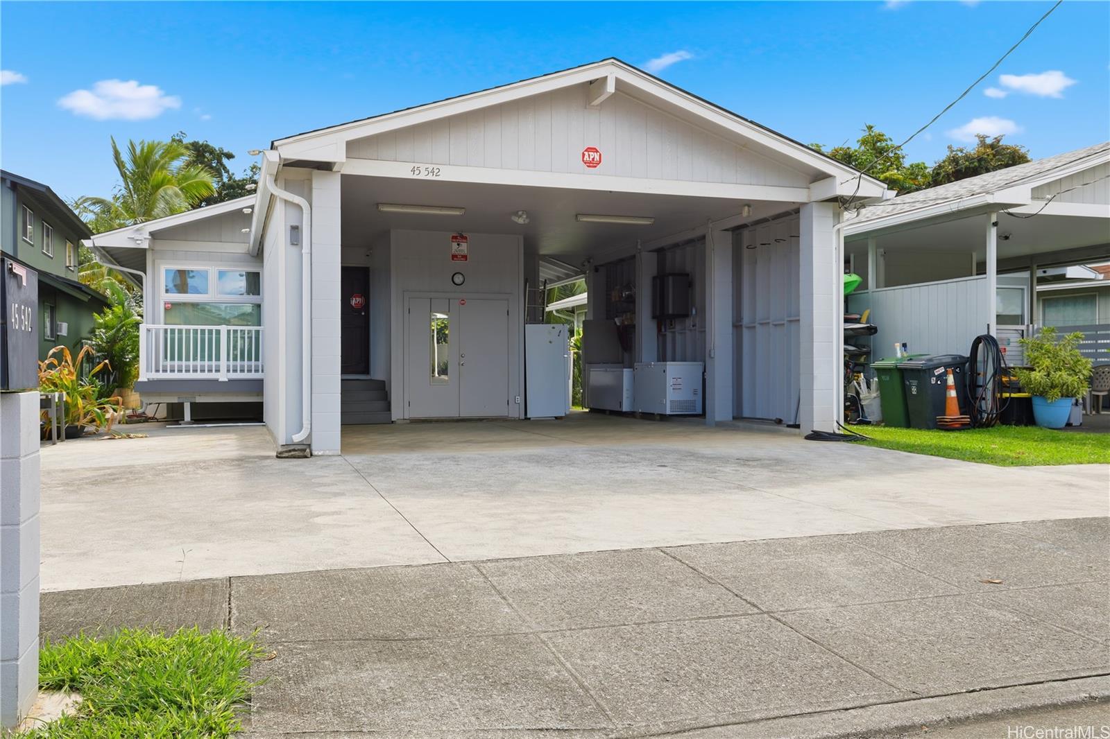 45-542 Waikalua Place
