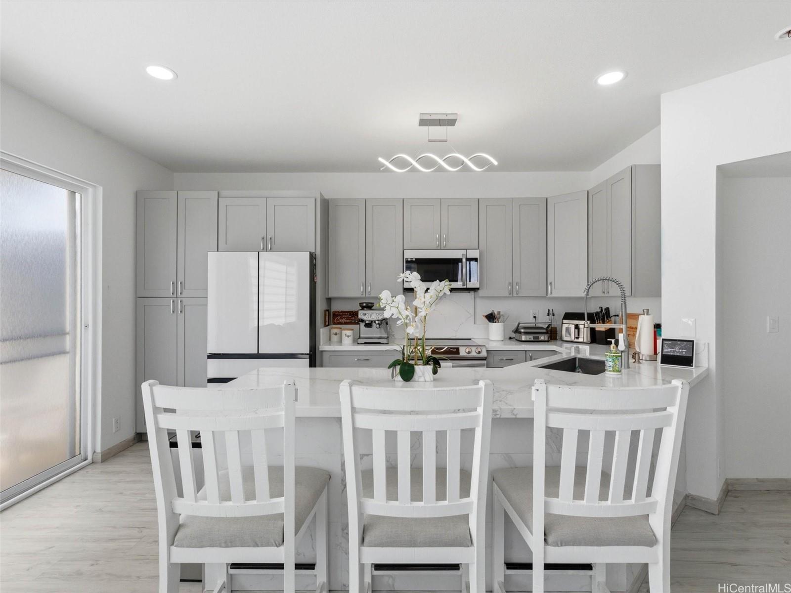 91-1223 Kanela Street  Unit M53