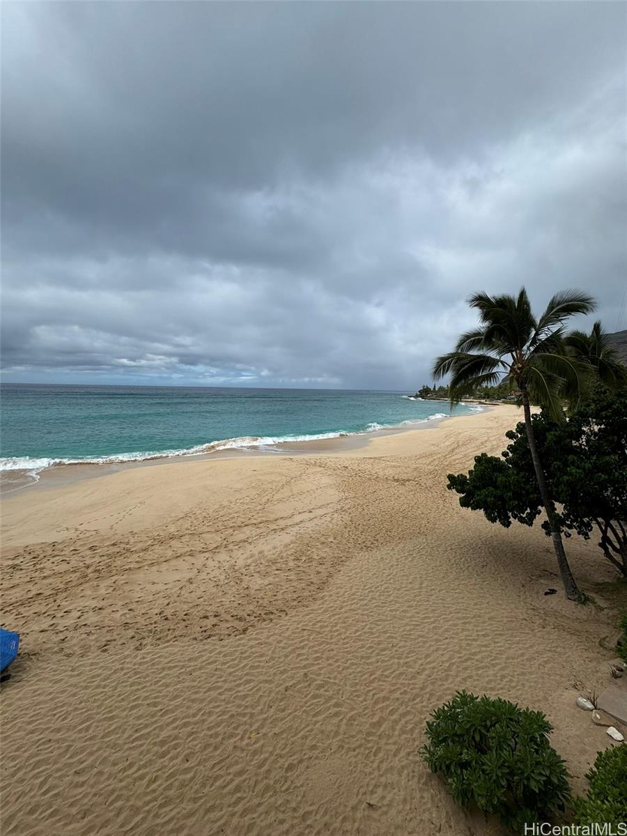 Photo 13 of 14