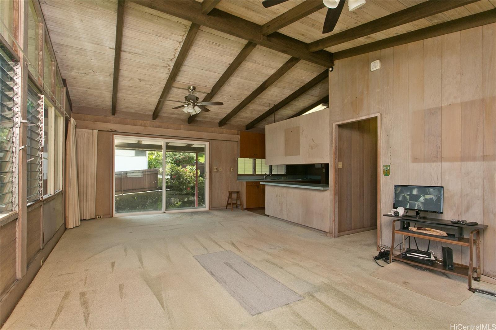 Photo 5 of 20