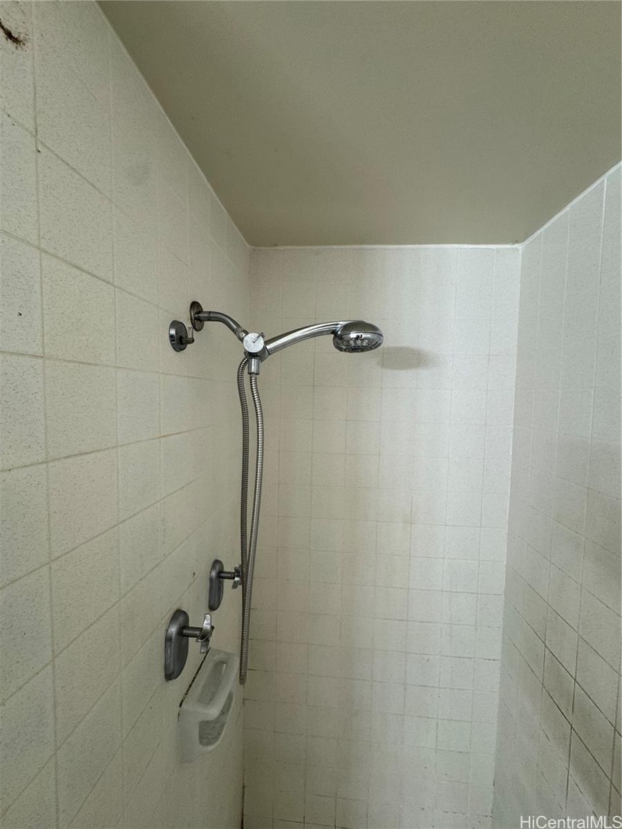 Photo 13 of 25