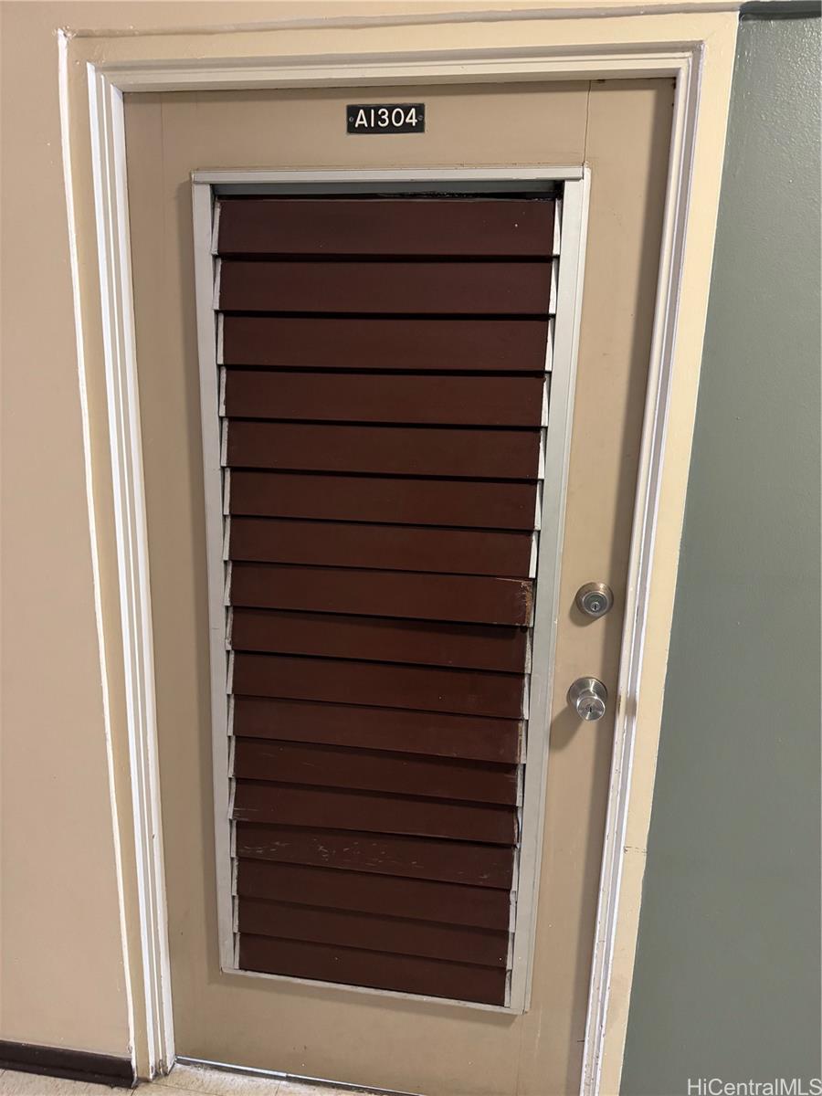 Photo 16 of 25