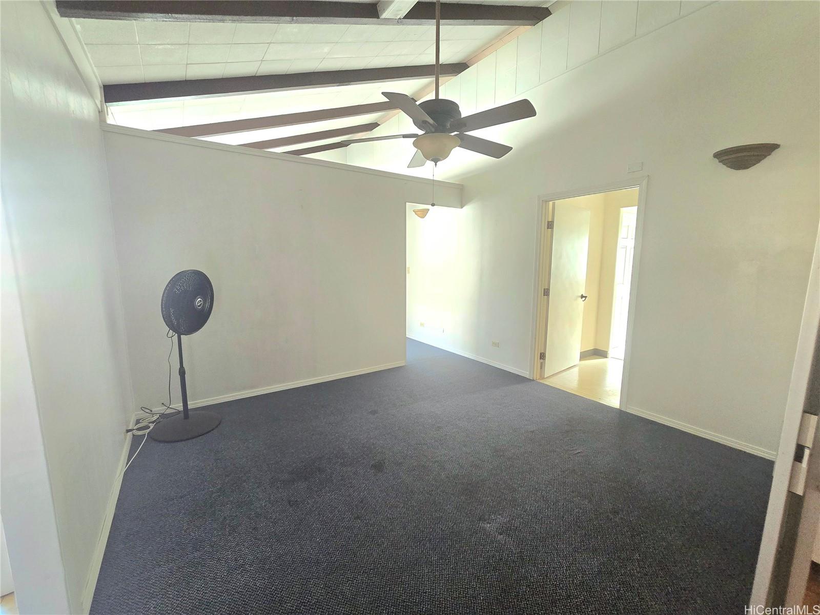Photo 7 of 20